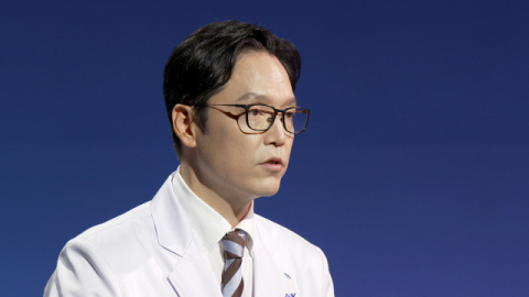 [TV] 안구종양의 증상과 치료 과정