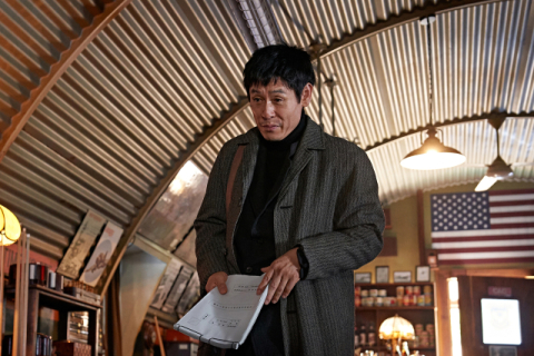 납치된 여객기 구출 작전 넷플릭스 영화 '굿뉴스' 