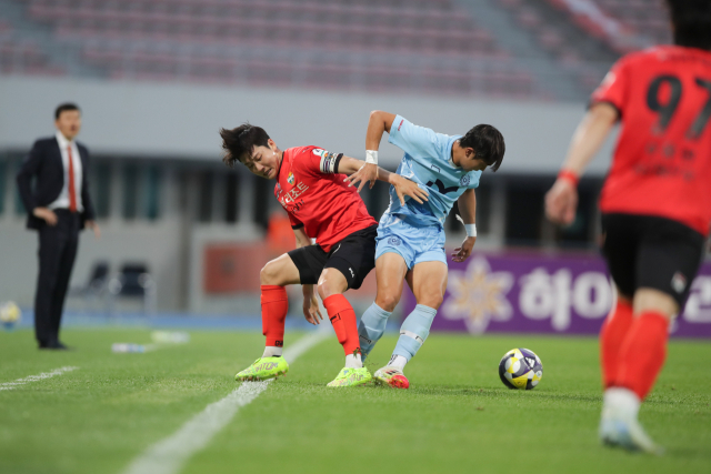 지난 6월 21일 열린 대구FC와 강원FC의 경기 모습. 한국프로축구연맹 제공