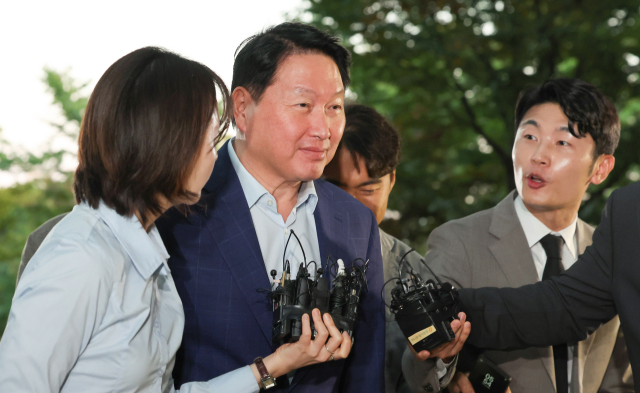 세기의 이혼 소송, 최태원 웃다…1조원 재산분할 뒤집혀