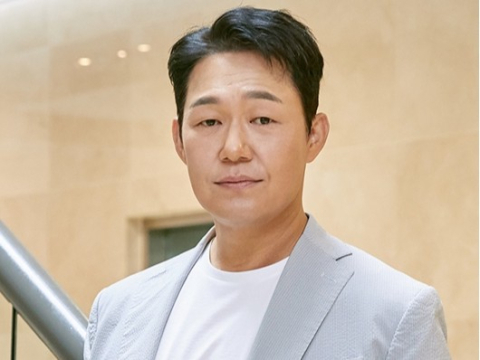 해병특검, 배우 박성웅 참고인 조사…