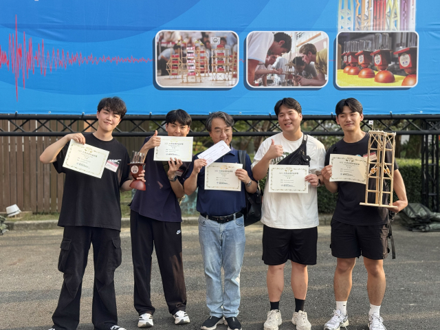 계명대 CSL팀이 대만에서 열린 IDEERS 2025에서 종합3위를 차지한 후 기념촬영을 하고 있다. 계명대 제공