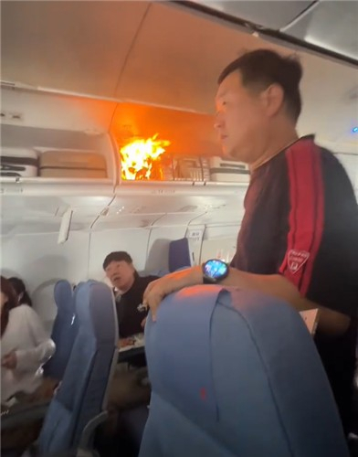인천행 中여객기서 '펑' 터지더니 불꽃 활활…수하물 보조배터리였다 