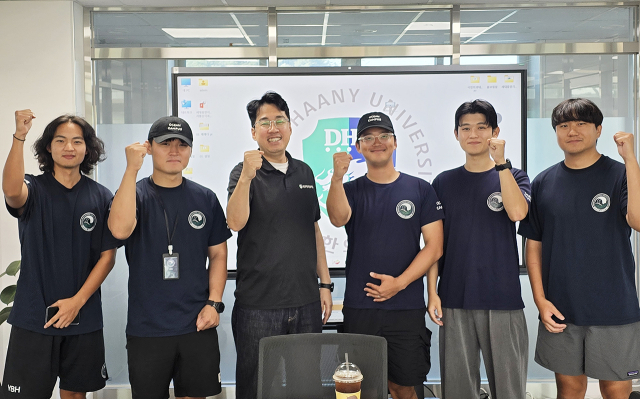 대구한의대 산학협력단과 영덕군 세대통합지원센터는 사회적협동조합 오션캠퍼스와 해양 산업 활성화를 위한 업무협약을 체결했다. 대구한의대 제공
