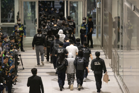 캄보디아 송환자 64명 중 5명 석방…1명 구속영장 반려