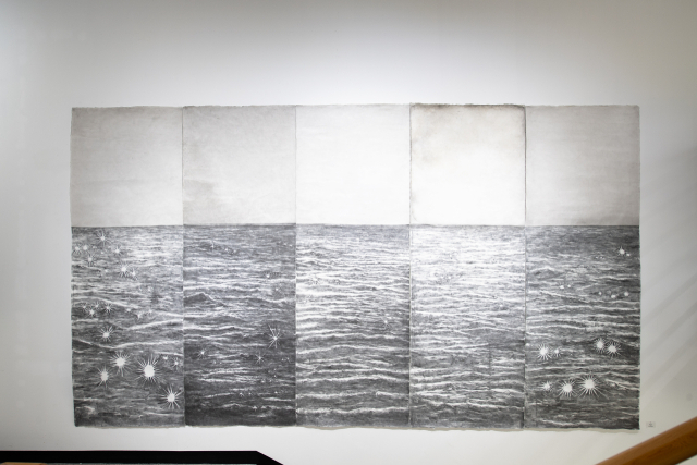 이향희, 1990-1995, 한지에 흑연과 먹, 210x375cm, 2022