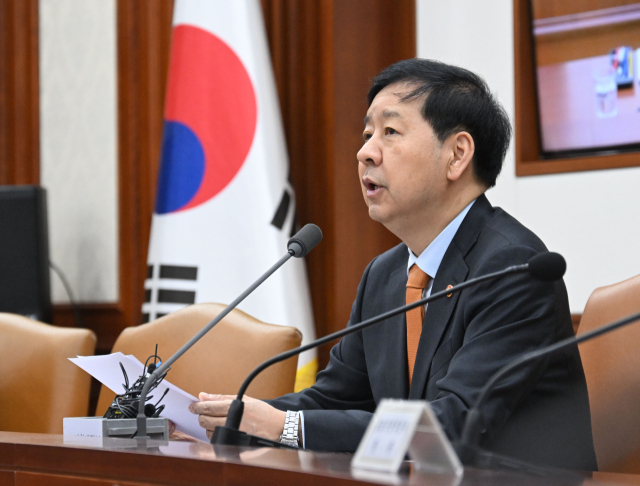 구윤철 부총리 겸 기획재정부 장관은 20일 서울 종로구 정부서울청사에서 열린 성장전략 TF 겸 경제관계장관회의를 주재, 모두발언을 하고 있다. 2025.10.20. 기재부 제공