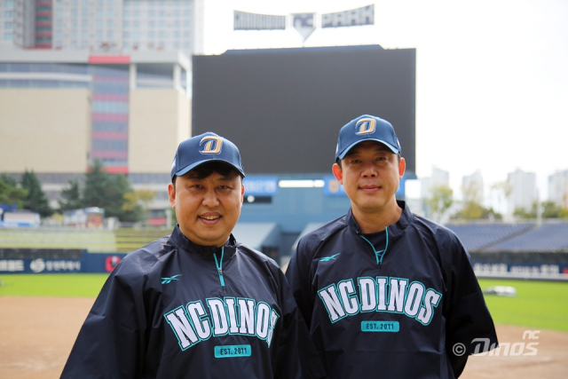 사진 설명: 김상훈 코치, 이승호 코치(왼쪽부터).