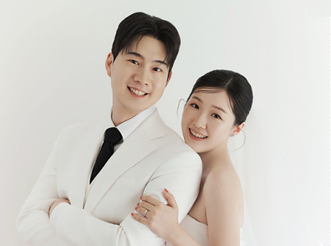 [화촉]정현분 에스케이텍스 대표 아들 황재형 군 25일 결혼