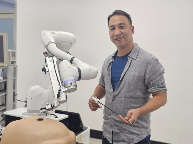 박준석 이롭 대표는 외과 수술에 특화된 협동로봇을 개발, K-서전(외과 의사)이 세계 무대에 명성을 떨칠 수 있도록 하겠다고 강조했다. 정우태 기자