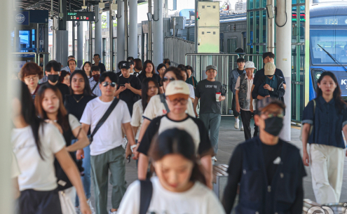 지역민 발 묵는 '대경선'…예비 차량 부족에 운영 차질