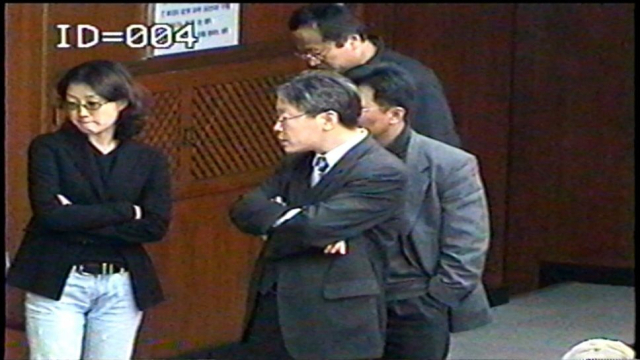 왼쪽 팔짱을 낀 여성이 김현지 대통령실 제1부속실장(전 총무비서관), 오른쪽 팔짱을 낀 남성이 이재명 대통령. 이기인 개혁신당 사무총장 페이스북