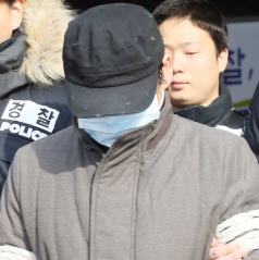 때려 숨진 12세딸 11개월 방치…