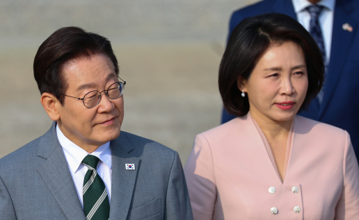 李대통령, 아세안 참석차 출국…캄보디아 범죄 대응 협의