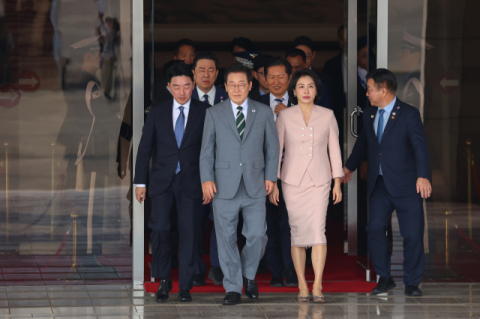 美中日과 연쇄회담 앞둔 李…'취임 후 가장 중요한 외교무대' 