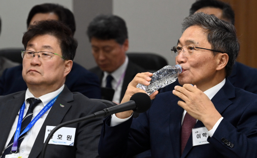 파업 중 막힌 인천공항 변기…사장 