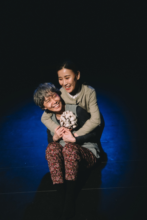 모녀의 기억을 덮는 포근한 이불…콘서트 드라마 '솜 with 박경하'