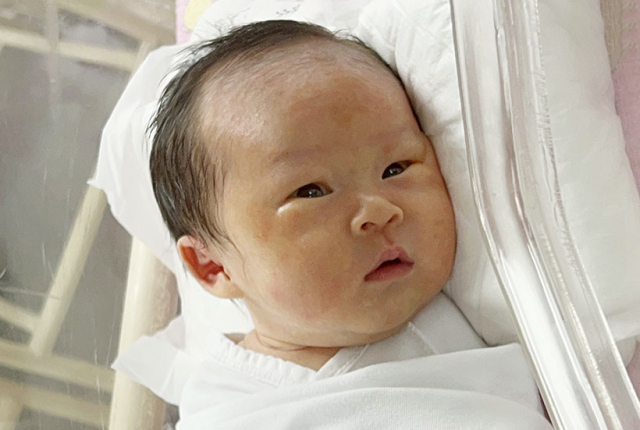 천지윤 산모 아기