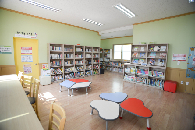 반야월역사 작은도서관의 내부 모습. 대구시 제공