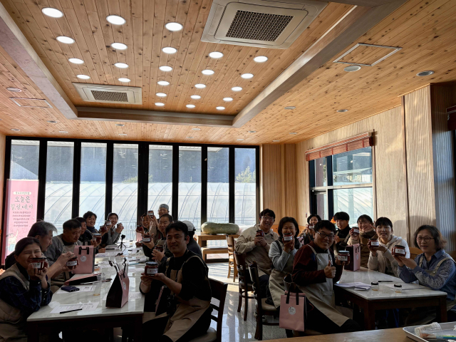 농식품 체험키트 상품화기술 시연회. 울진군 제공