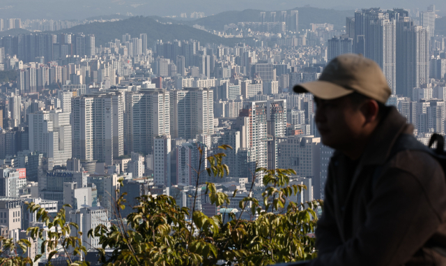 서울 남산에서 바라본 서울 도심 아파트 모습. 연합뉴스