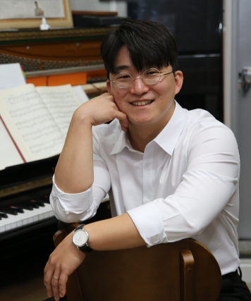 조용필 '슬픈 베아트리체' 오케스트라 버전 편곡한 강한뫼 작곡가