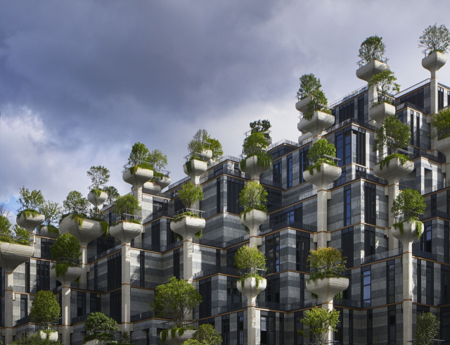 400개의 발코니와 함께 기둥 꼭대기는 한 그루의 나무를 위한 화단이다.