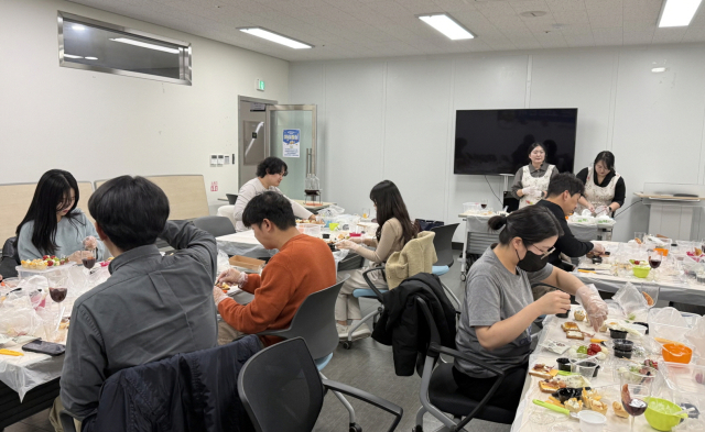 수성알파시티 청년 직장인들이 