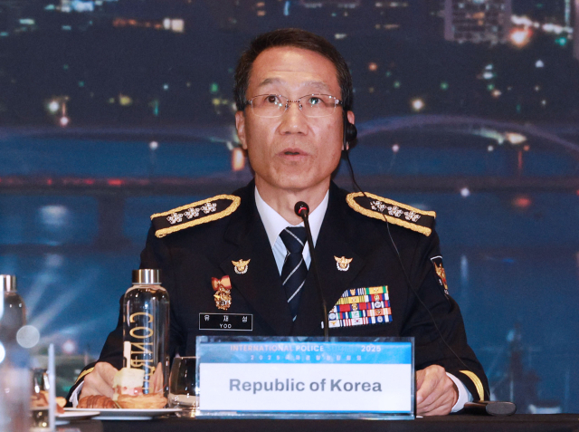 유재성 경찰청장 직무대행이 23일 서울 여의도 콘래드 호텔에서 열린 경찰 국제공조협의체 출범식에서 발언하고 있다. 태국·필리핀·라오스 등을 비롯해 인터폴(국제형사경찰기구), 아세아나폴(아세안 지역 경찰협력체) 등 국제경찰 협력기구도 이번 협의체에 참여한다. 연합뉴스