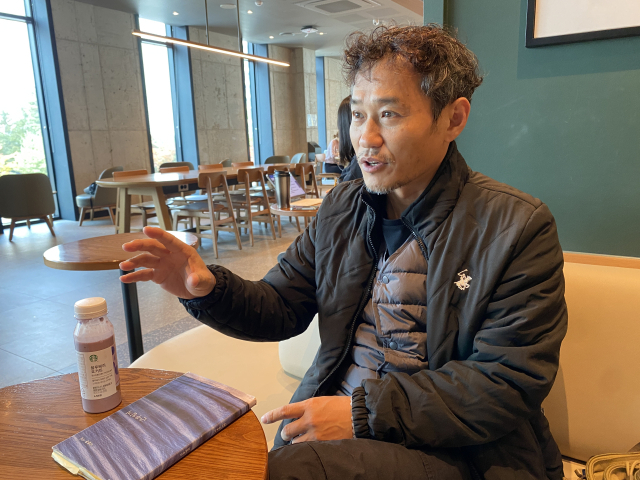 연출, 배우 오치운