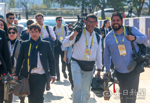 [포토뉴스] APEC 2025 외신 기자들의 취재 열기