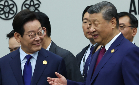 트럼프 없는 APEC서…시진핑 