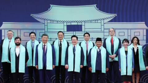 'APEC 효과?' 李 대통령 지지율 63%…지난주보다 6%p 상승