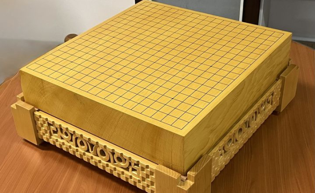 11년전 朴 바둑알 선물 이어…李, 시진핑에 바둑판 줬다 <br />