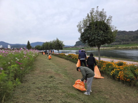 밀양시시설관리공단, 직원들과 함께한 가을날 플로깅 실시