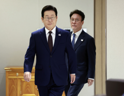 김민석 APEC 처신(?) 두고 김용민 