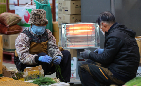 주 초반 춥다가 목요일부터 따뜻 '삼한사온' 반복…겨울 성큼 다가와
