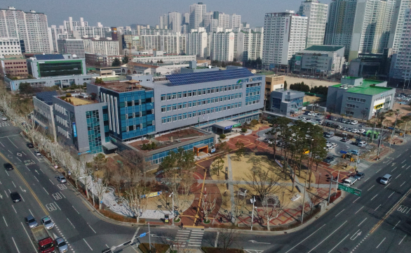 환경공무직 채용 비리 의혹…북구청장 등 7명 檢 송치