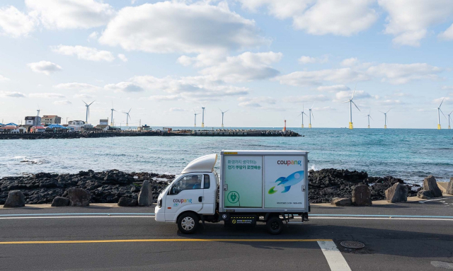 모산에프에스처럼 지역 곳곳에 포진한 중소기업들의 성장세가 가팔라지고 있다. 특히 쿠팡이 올 들어 3분기까지 오전 7시까지 도착하는 새벽배송과 산지직송을 늘리자 소비자는 물론 지방 농가 등 중소상공인들의 고속 성장을 견인하고 있다는 반응이 나오고 있다. 매일신문 DB