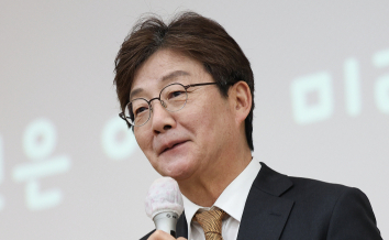 유승민, 정계 복귀 시동거나?…