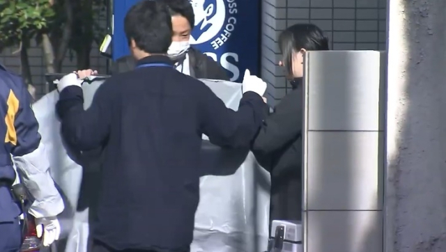 일본 도쿄 세타가야구의 한 아파트에서 생후 3개월 된 딸을 흉기로 여러 차례 찔러 숨지게 한 혐의로 20대 여성이 경찰에 체포됐다. 일본 FNN 뉴스 캡처