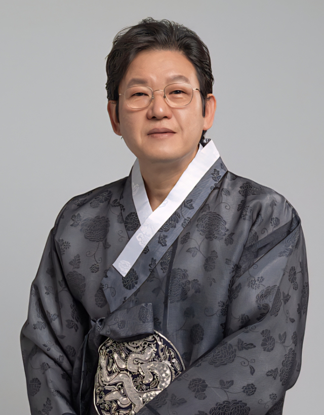 지휘 이현창. 대구문화예술진흥원