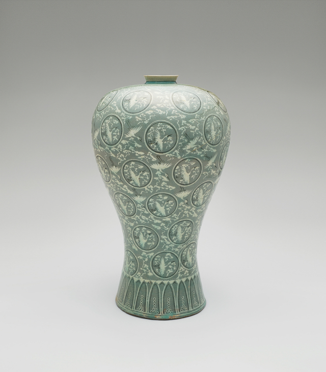 청자상감운학문매병. 간송미술문화재단 제공