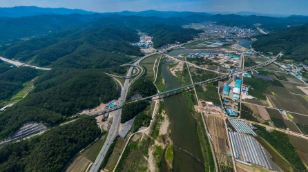 포항~영덕 20분이면 충분…고속道 10년 만에 개통