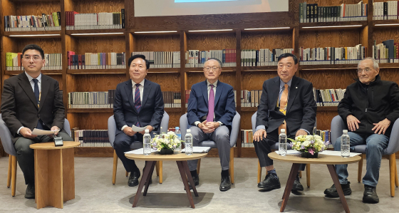 왜 지금 '인문가치'인가?…김용 전 세계은행 총재 등과 좌담회 