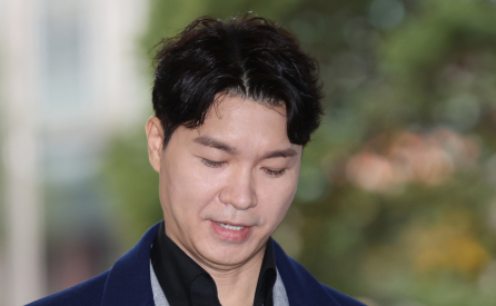 박수홍, '식품회사 협박' 무혐의…