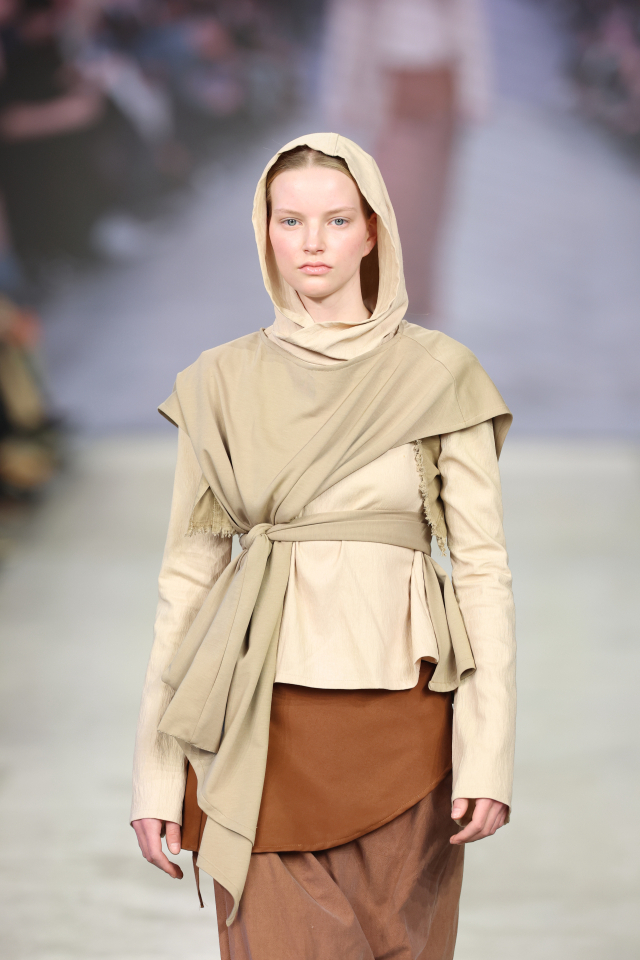 계명대 패션마케팅학과 홍정연, 김바다(우) 학생의 Fashion Graduate Italia 2025 작품. 계명대 제공