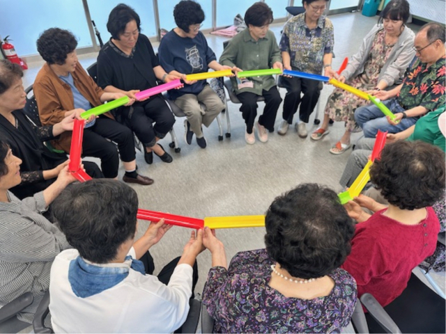 봉화군이 시니어 인력을 활용한 