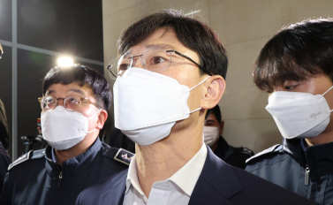 '채상병 순직' 임성근 구속기소…지휘관 4명은 불구속