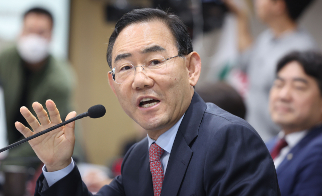 국민의힘 주호영 의원이 28일 오전 경남도청에서 열린 국회 행정안전위원회 경남도청 국감에서 질의하고 있다. 연합뉴스